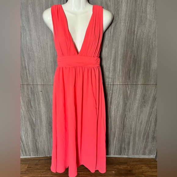 Lulu’s midi dress 👗 - Picture 4 of 15